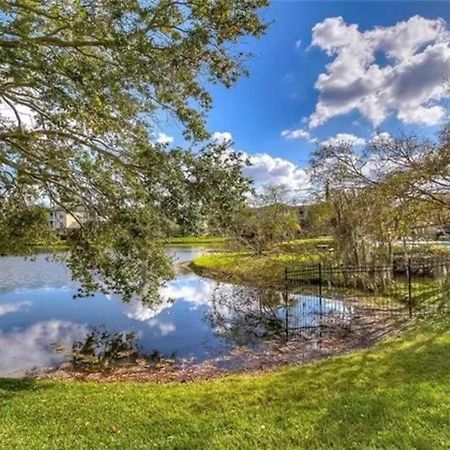 Lakeview Condo In Gated Community Тампа Экстерьер фото