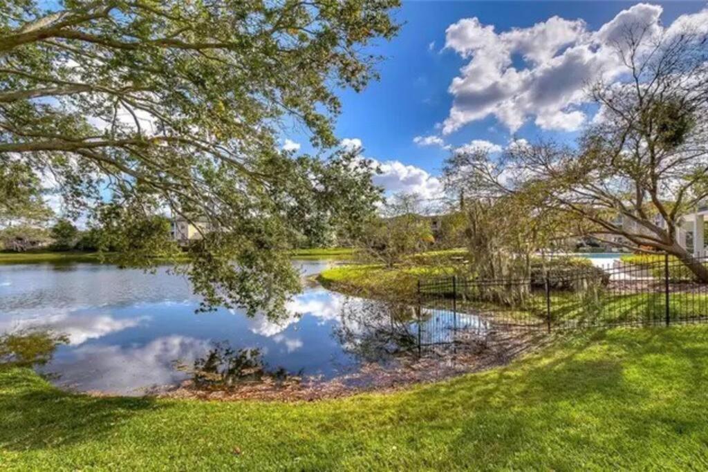 Lakeview Condo In Gated Community Тампа Экстерьер фото